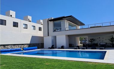 CASA EN VENTA EN CIUDAD MESETA QUERETARO GKC