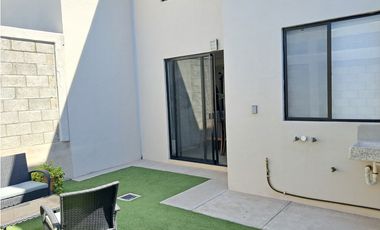 CASA EN VENTA EN CIUDAD MESETA QUERETARO GKC