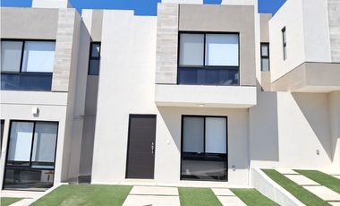 CASA EN VENTA EN CIUDAD MESETA QUERETARO GEH