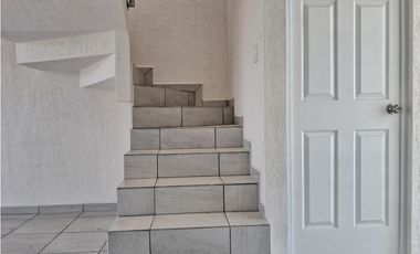 BONITA CASA EN VENTA EN CIUDAD MESETA QUERETARO GEH