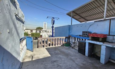 Casa en venta sobre Av. Chapultepec en zona comercial - Monterrey