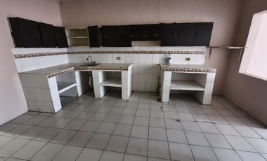 Casa en venta sobre Av. Chapultepec en zona comercial - Monterrey