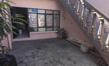 Casa en venta sobre Av. Chapultepec en zona comercial - Monterrey
