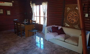 EN VENTA HERMOSA CABAÑA EN LA JUANITA A MTS DEL RÍO PARANÁ