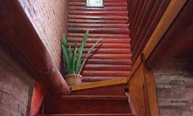 EN VENTA HERMOSA CABAÑA EN LA JUANITA A MTS DEL RÍO PARANÁ