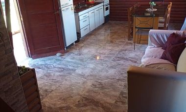 EN VENTA HERMOSA CABAÑA EN LA JUANITA A MTS DEL RÍO PARANÁ