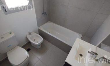 Monoambiente con balcón - Cochera - Saavedra - ALQUILER