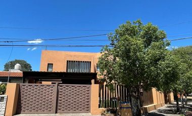 Recibe 100% menor - 3 Dormitorios - Casa venta en Cerro de las Rosas