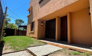 Recibe 100% menor - 3 Dormitorios - Casa venta en Cerro de las Rosas
