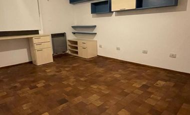 Recibe 100% menor - 3 Dormitorios - Casa venta en Cerro de las Rosas