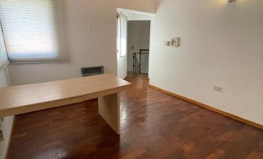 Recibe 100% menor - 3 Dormitorios - Casa venta en Cerro de las Rosas