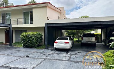 Lujosa Casa / Mansion de 7 Habitaciones en Las Fuentes, Zapopan, Jalisco