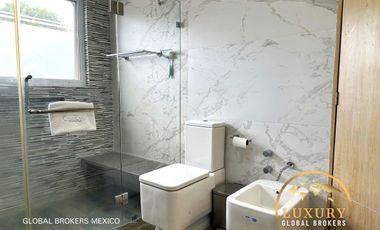 Lujosa Casa / Mansion de 7 Habitaciones en Las Fuentes, Zapopan, Jalisco