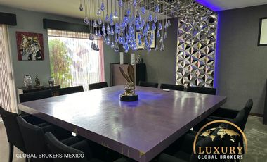 Lujosa Casa / Mansion de 7 Habitaciones en Las Fuentes, Zapopan, Jalisco