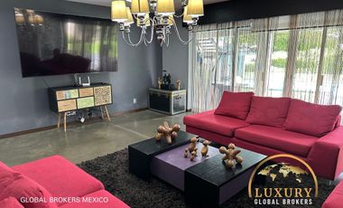 Lujosa Casa / Mansion de 7 Habitaciones en Las Fuentes, Zapopan, Jalisco