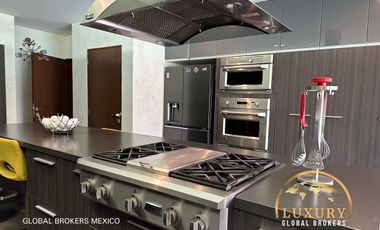 Lujosa Casa / Mansion de 7 Habitaciones en Las Fuentes, Zapopan, Jalisco