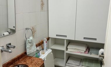 Chalet en 1 planta reciclado, jardín. La Lucila.