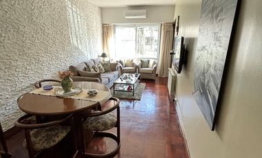 Chalet en 1 planta reciclado, jardín. La Lucila.