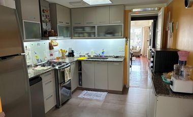 Chalet en 1 planta reciclado, jardín. La Lucila.