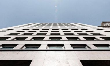 ALQUILER OFICINA  amoblada EDIFICIO COMEGA Av Corrientes y L N Alem cochera Vig24hs