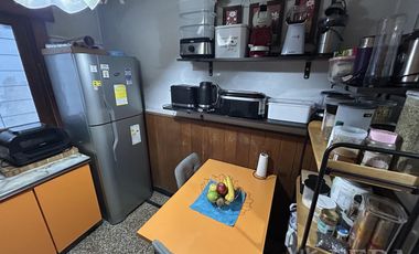 Venta Casa de 3 ambientes con cochera en Wilde