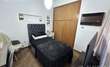 Venta Casa de 3 ambientes con cochera en Wilde