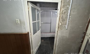 Venta Casa de 3 ambientes con cochera en Wilde