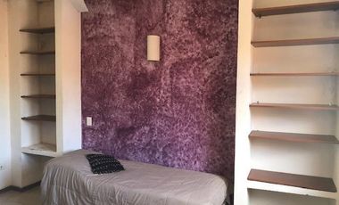 Casa en alquiler - 300 m2 - 5 ambientes