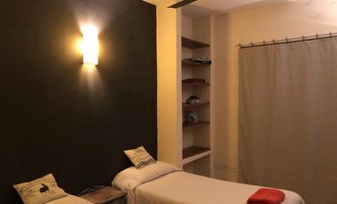 Casa en alquiler - 300 m2 - 5 ambientes