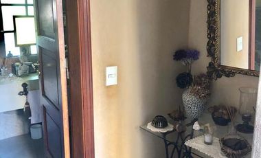 Casa en alquiler - 300 m2 - 5 ambientes