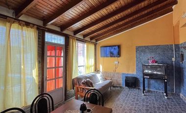 Casa de 2 dormitorios en venta en Capitan Bermudez