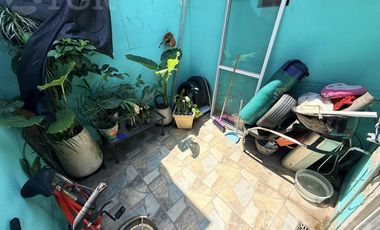 Venta Casa 5 ambientes con patio, terraza, balcon y comercio en Lanus.