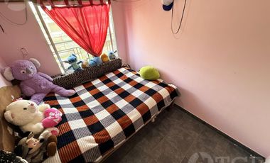 Venta Casa 5 ambientes con patio, terraza, balcon y comercio en Lanus.