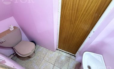 Venta Casa 5 ambientes con patio, terraza, balcon y comercio en Lanus.