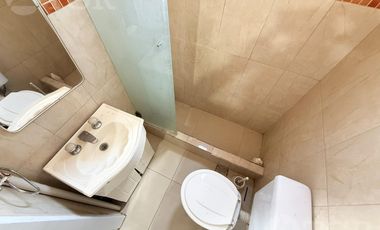 Venta Casa 5 ambientes con patio, terraza, balcon y comercio en Lanus.