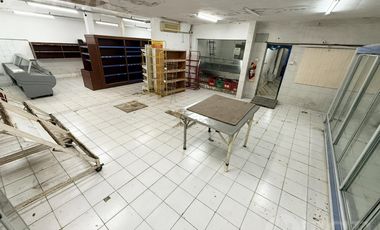 Casa en Benavidez con local en lote propio