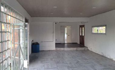 Casa de dos dormitorios con pileta en Unquillo