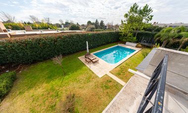 Vendo Exclusiva Casa en Country Kentucky – Funes