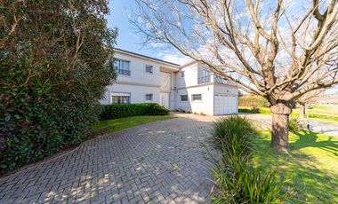 Vendo Exclusiva Casa en Country Kentucky – Funes