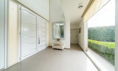 Vendo Exclusiva Casa en Country Kentucky – Funes