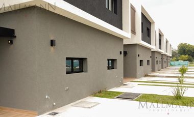 Dúplex Casa 3 Dormitorios A Estrenar Con Jardín en El Aljibe Pilar