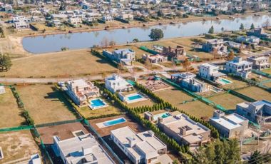 Terreno en  Puerto Roldán