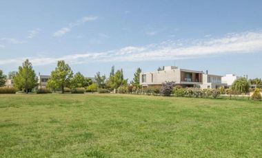 Terreno en  Puerto Roldán