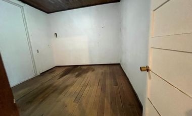 Se Arrienda Casa con gran terreno de 500 m2, apta uso comercial