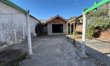 Se Arrienda Casa con gran terreno de 500 m2, apta uso comercial