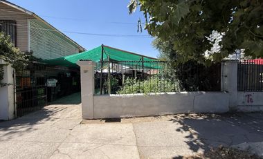 Se Arrienda Casa con gran terreno de 500 m2, apta uso comercial