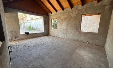 Se Arrienda Casa con gran terreno de 500 m2, apta uso comercial