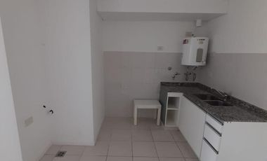 Alquilo Dpto. 1 dorm frente a Jefatura de Policia - Alberdi