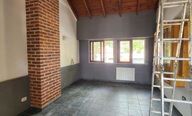 Alquiler Casa 3 Dormitorios   Dpto 1 dormitorio -  B° Manzanar - Arrayanes 1198 Cipolletti Rio Negro