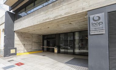 Excelente local comercial en esquina en Parque Patricios